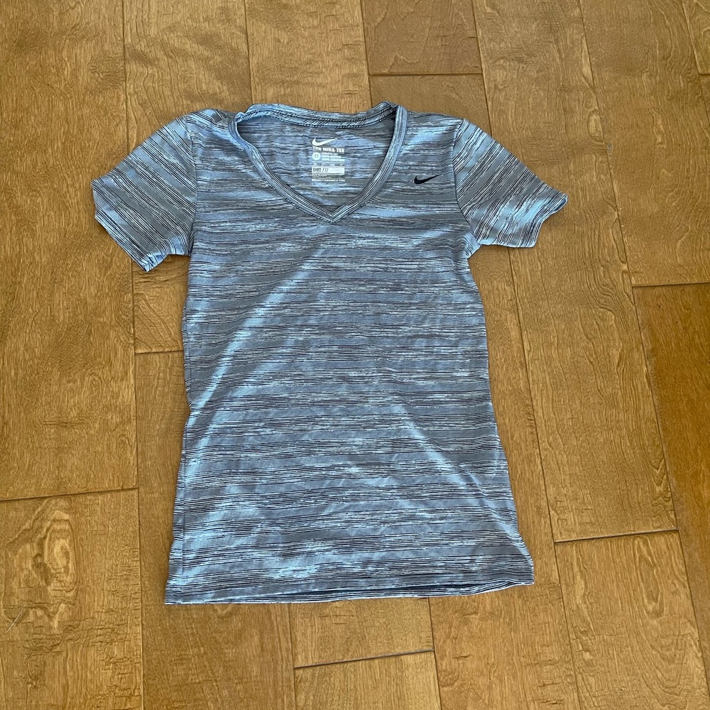 Nike Dry Fit black white gray soft stripes